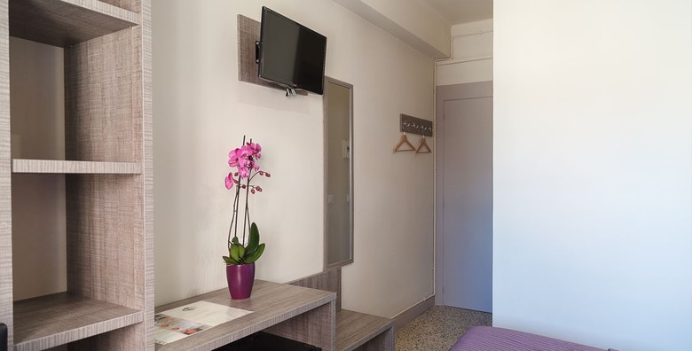 Hostal Fonda Montserrat