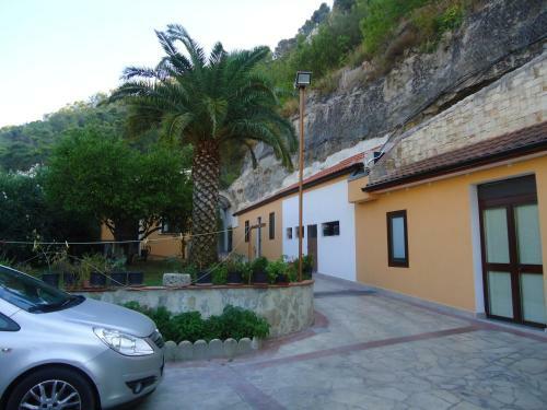 Bed & Breakfast Pineta Monserrato