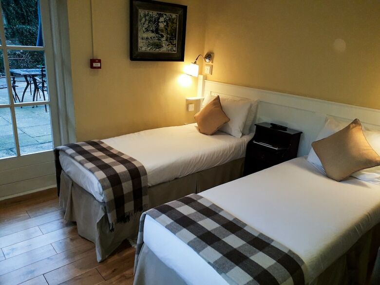 Bed & Breakfast Henrietta House