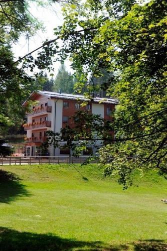 Residence Hotel Candriai Alla Posta