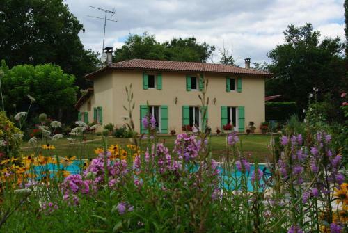 Bed & Breakfast Chambres D'h�tes La T�oul�re