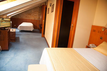 Hotel Entrecercas