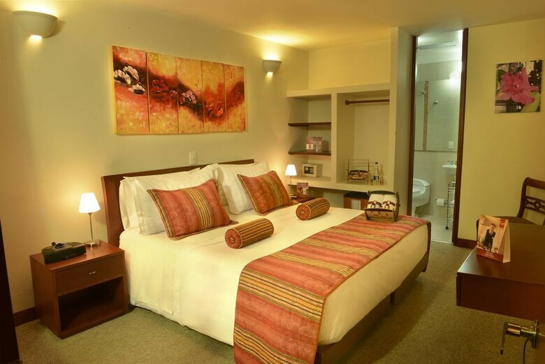 Hotel Cm Suite