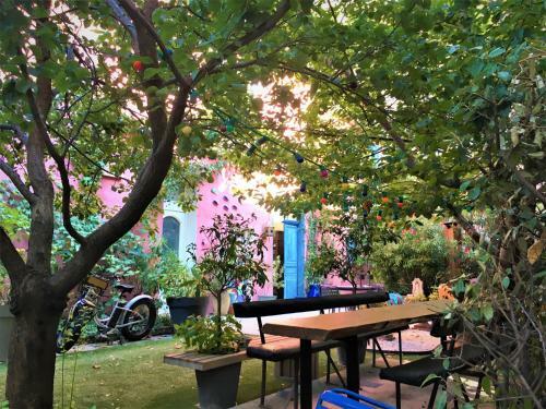 Bed & Breakfast Jardin Vieux Port Panier