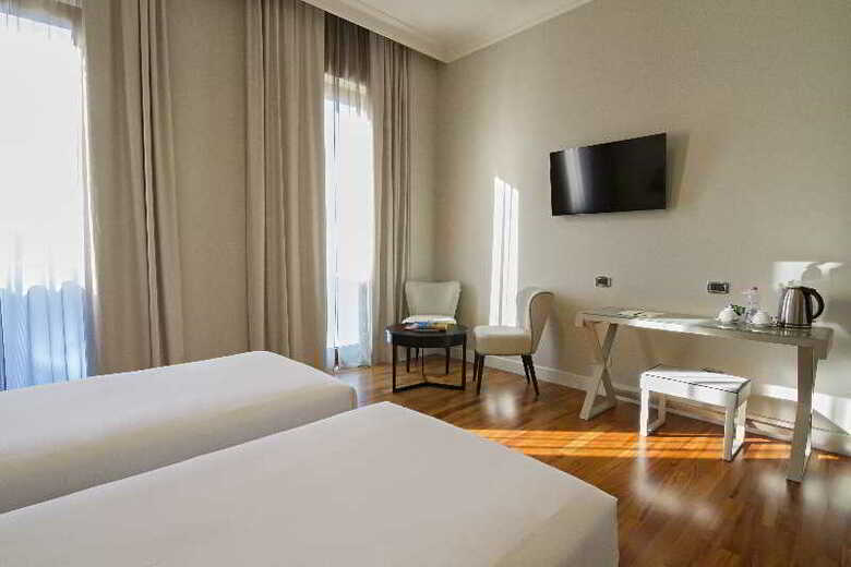 Seeport Hotel