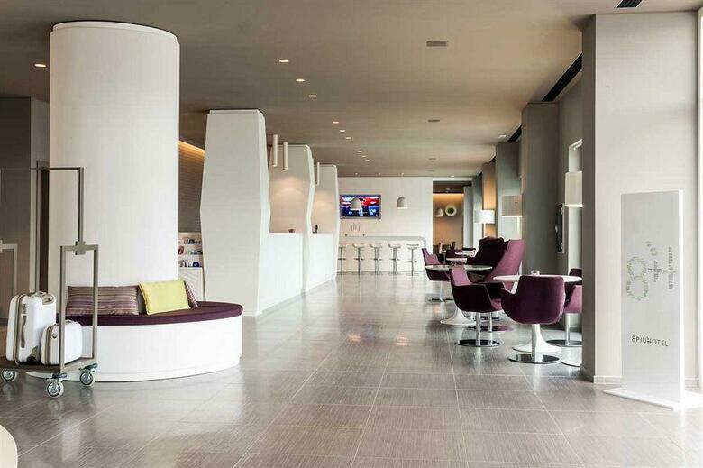 8piuhotel