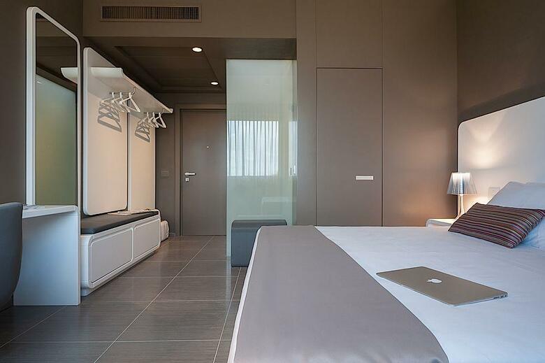 8piuhotel