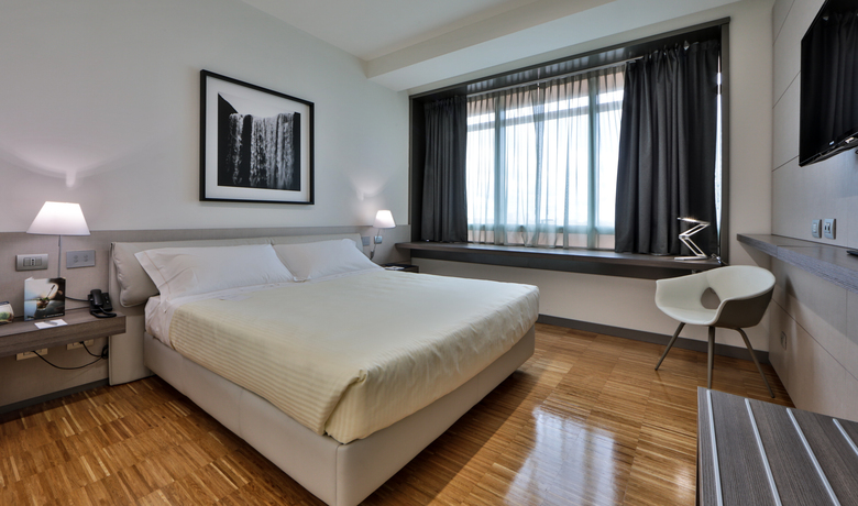 Hotel Unahotels San Vitale Bologna