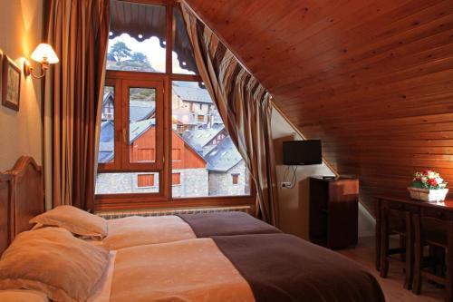 Aparthotel El Reyno (.)