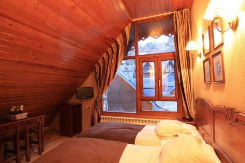 Aparthotel El Reyno (.)