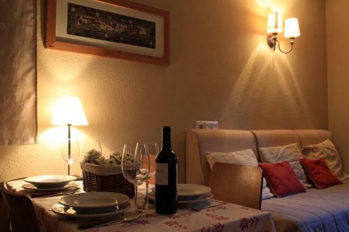 Aparthotel El Reyno (.)