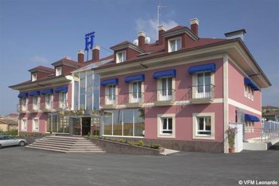 Hotel Villa De Gijon