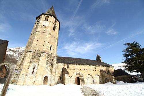 Hotel Yoy Mont Romies