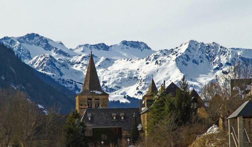 Hotel Yoy Mont Romies