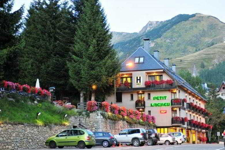 Hotel Petit Lacreu