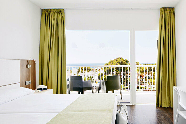Hotel Globales Cala Blanca