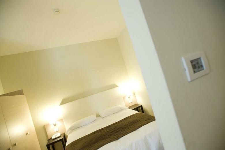 Hotel Regal Residence