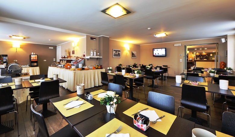 Hotel Regal Residence