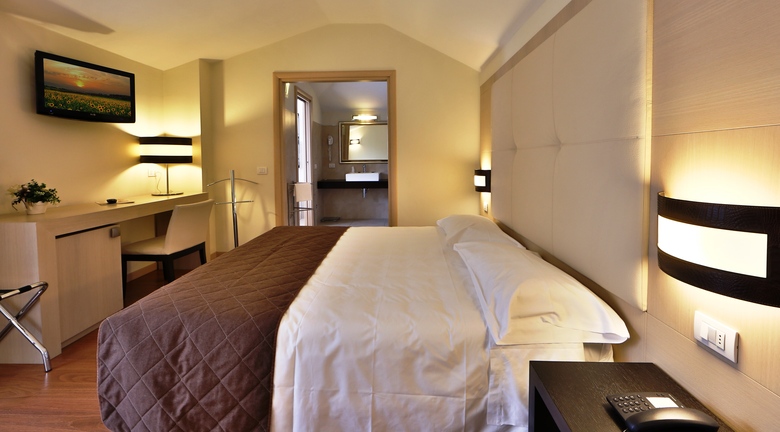 Hotel Regal Residence
