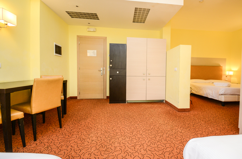 Hotel Regal Residence