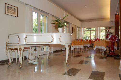 Hotel Broglia