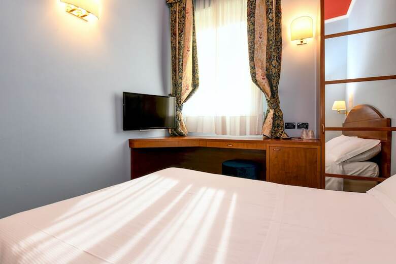 Hotel City
