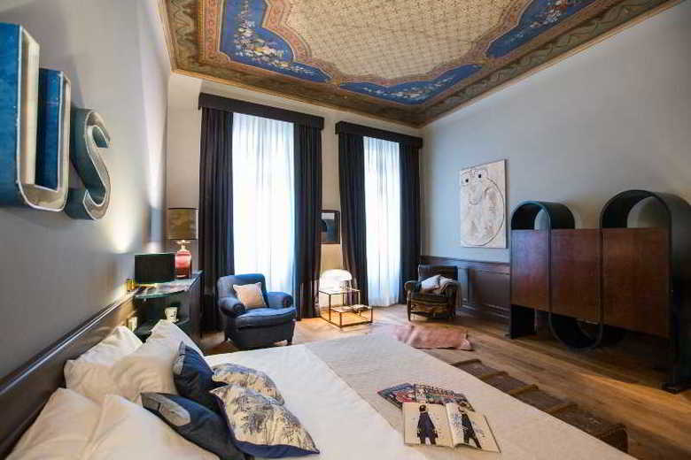 Hotel Soprarno Suites