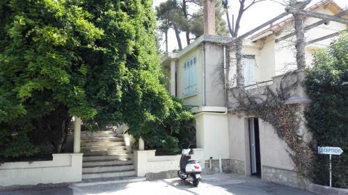 Hotel H�tel Du Rocher