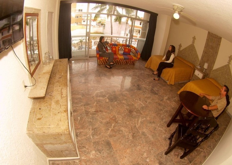Hotel Solamar Inn