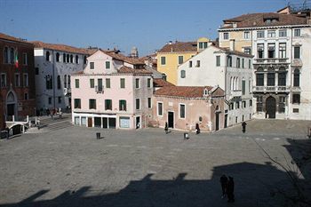 Ca Sant Angelo Apartments