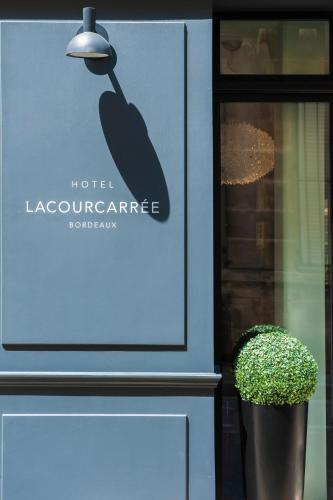 Hotel La Cour Carr�e