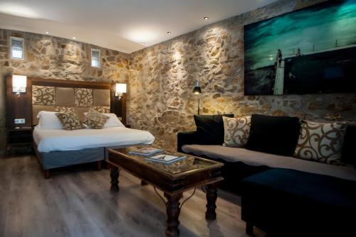 Hotel B Lodge