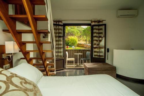 Hotel B Lodge