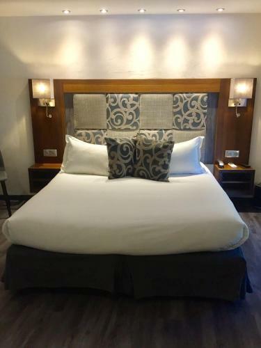 Hotel B Lodge