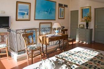 Hotel De La Ponche