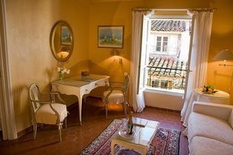 Hotel De La Ponche