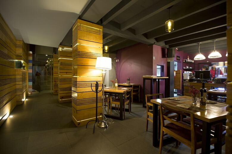 Hotel Helverica