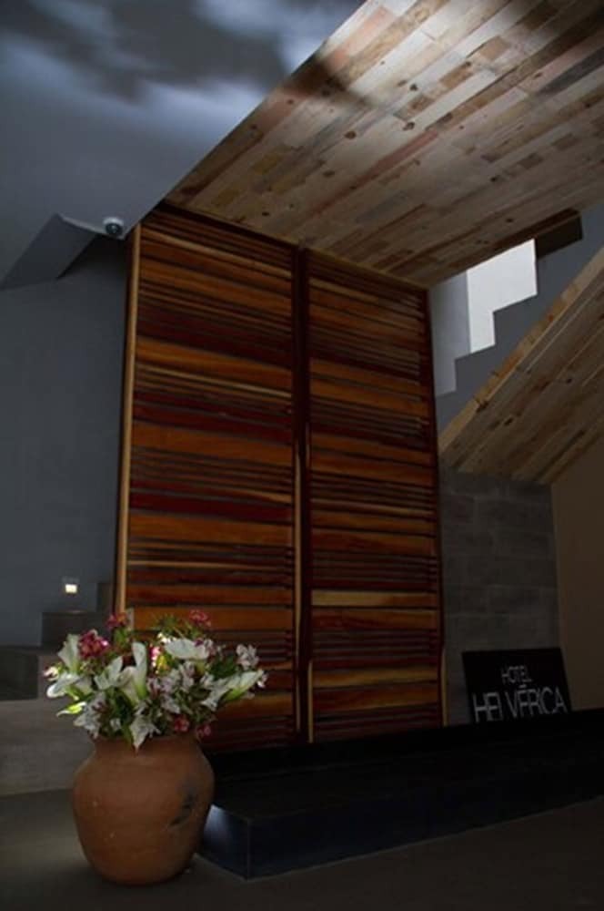 Hotel Helverica