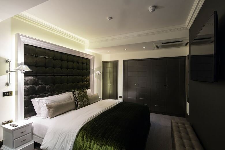 The Exhibitionist Hotel