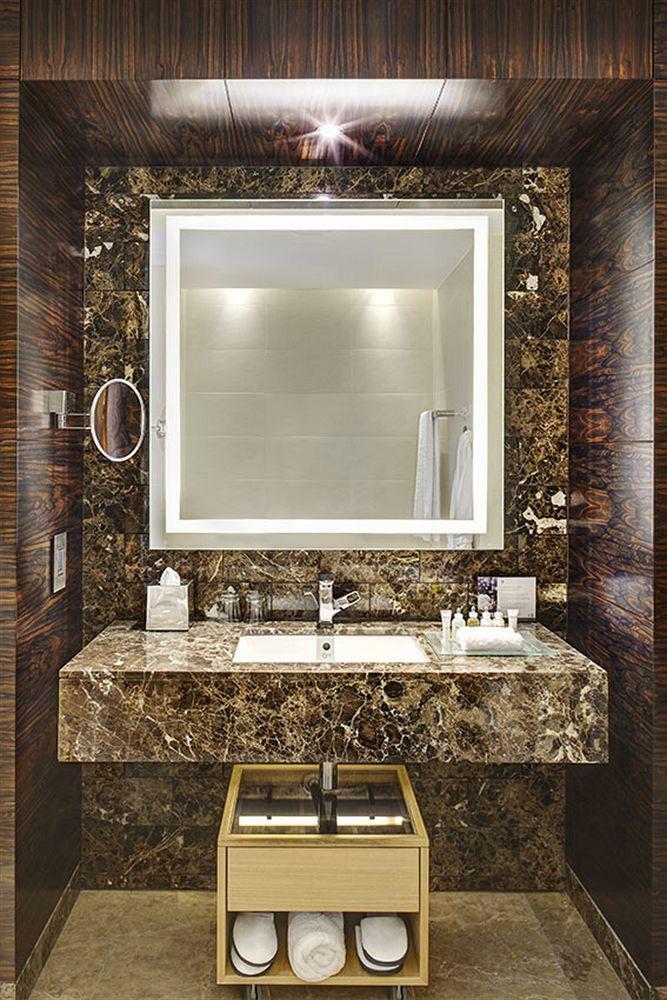 Hotel Conrad London St James