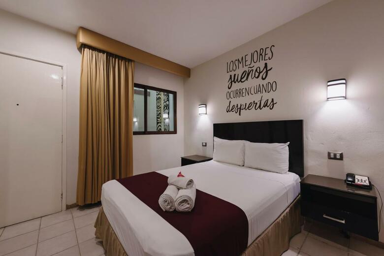 Hotel Colonial De M�rida