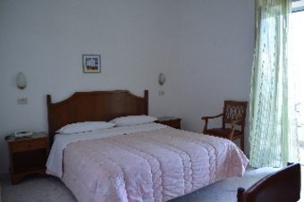 Maronti Hotel