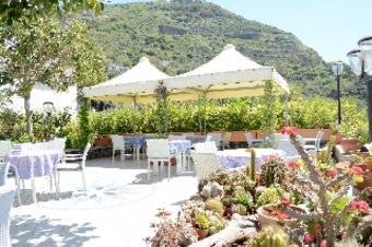 Maronti Hotel