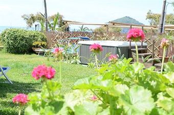 Maronti Hotel