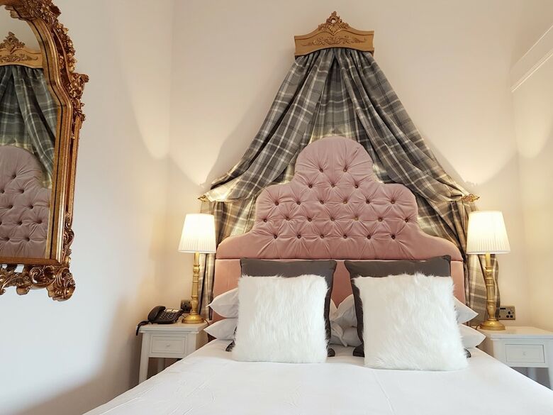 Hostal Barony House