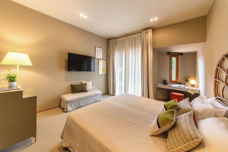 Hotel Is Molas Resort