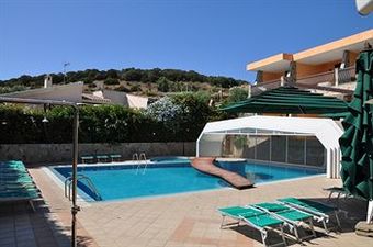 Hotel Palm Village