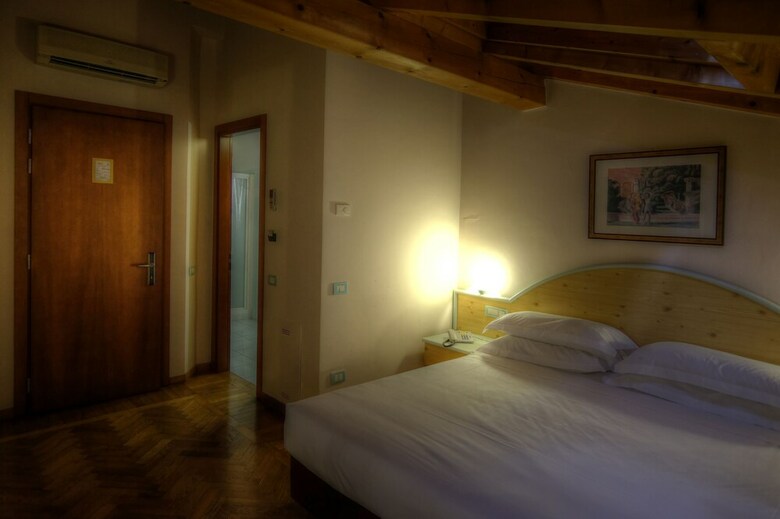 Hotel Touring