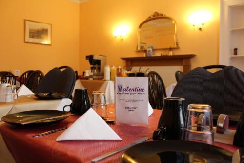 Hostal Valentine City Centre Guest House
