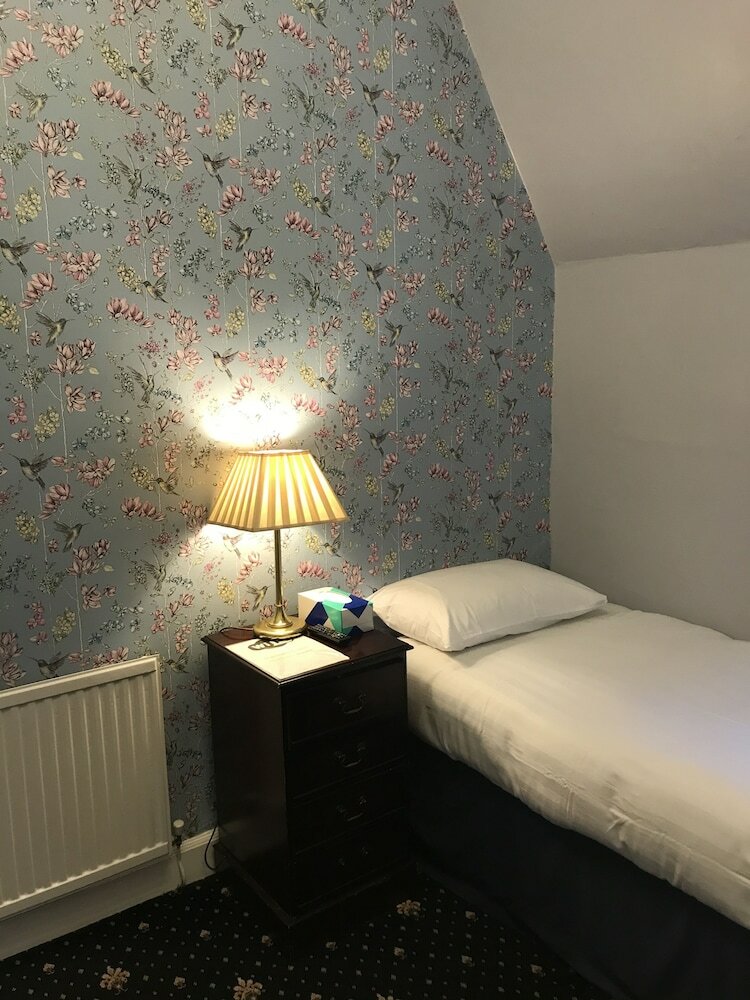 Hostal Alexander Guest House